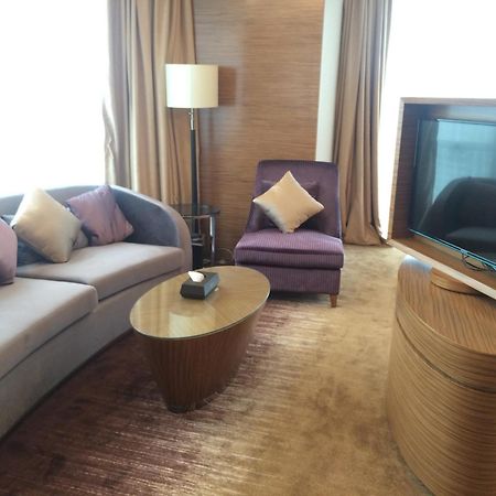 Shenzhen Baoan Plus Gems Cube Hotel Exteriör bild